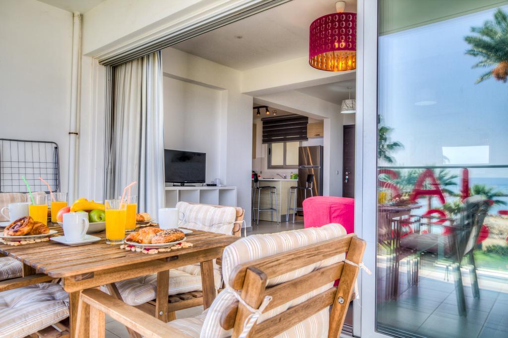 Beachfront Trident Protaras Eksteriør billede