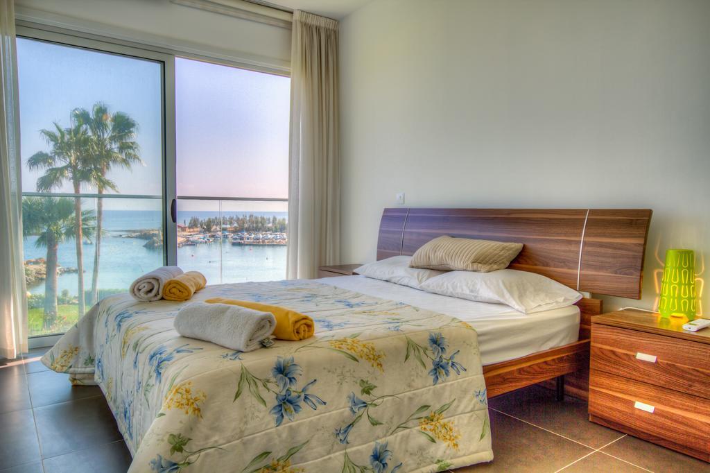 Beachfront Trident Protaras Værelse billede